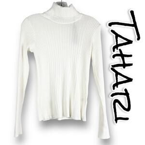 New With Tags Tahari White Turtleneck Sweater Stretch Viscose Women’s Sz Medium